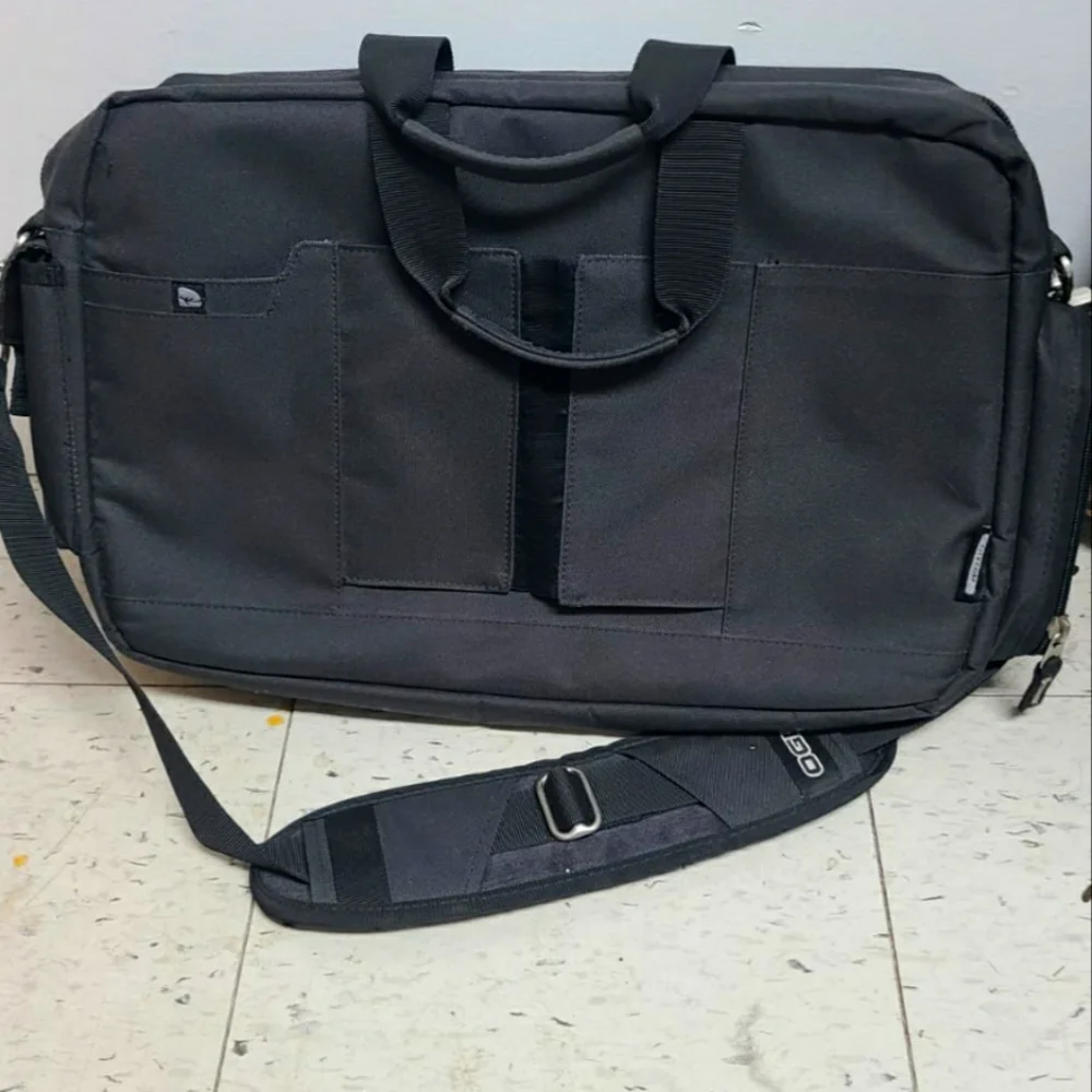 OGIO Black messenger laptop bag